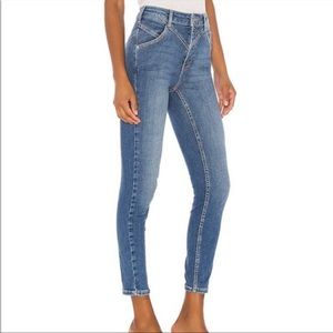 💚We the Free Riley yoke seam jeans